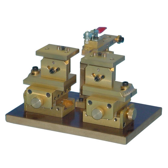 中梁碰焊夾具_深圳名峰機器設備有限公司